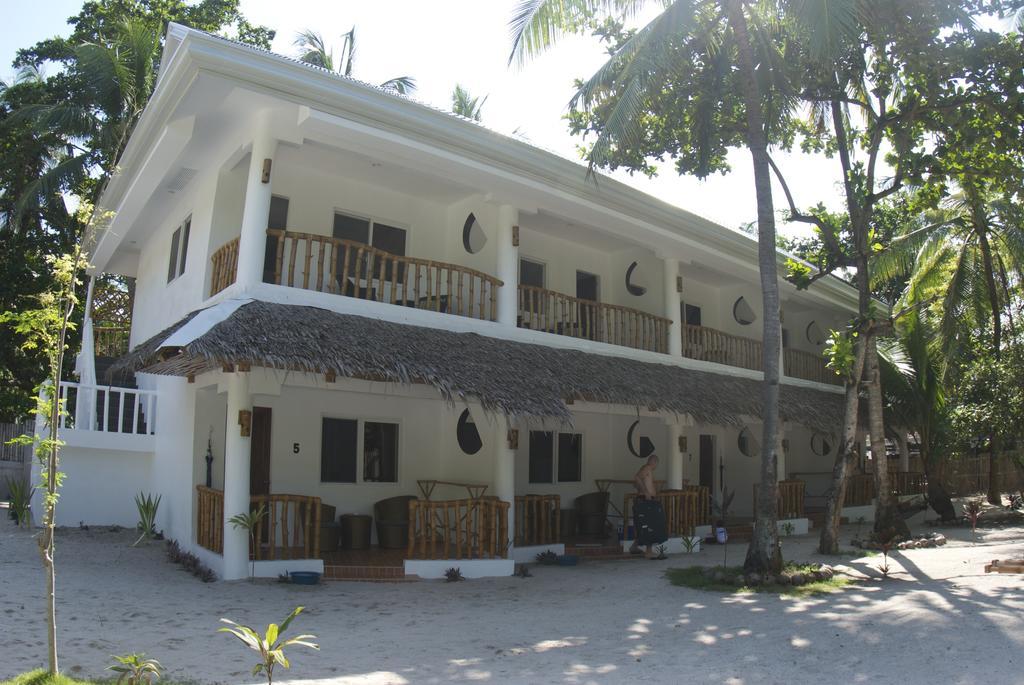 Evolution Dive And Beach Resort Logon Exterior photo